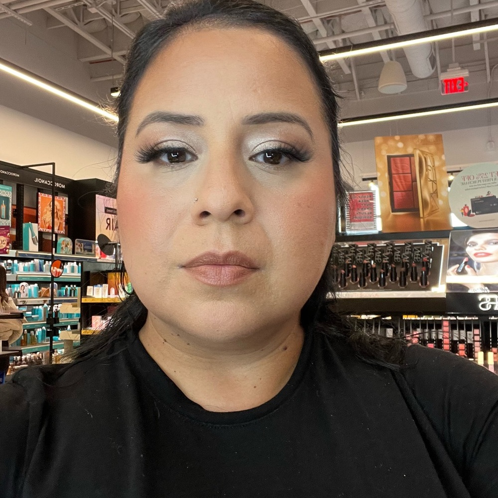 Meet your Posher, Wendy